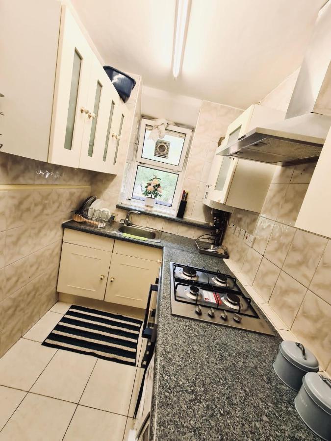 Stunning 3 Bedroom Flat In Stockwell 伦敦 外观 照片