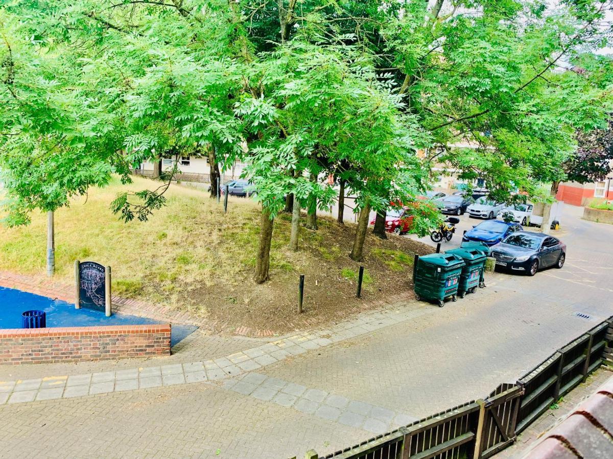 Stunning 3 Bedroom Flat In Stockwell 伦敦 外观 照片